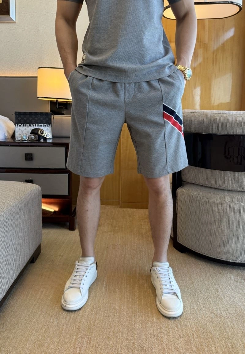 Moncler Short Suits SmoothTexture 140585