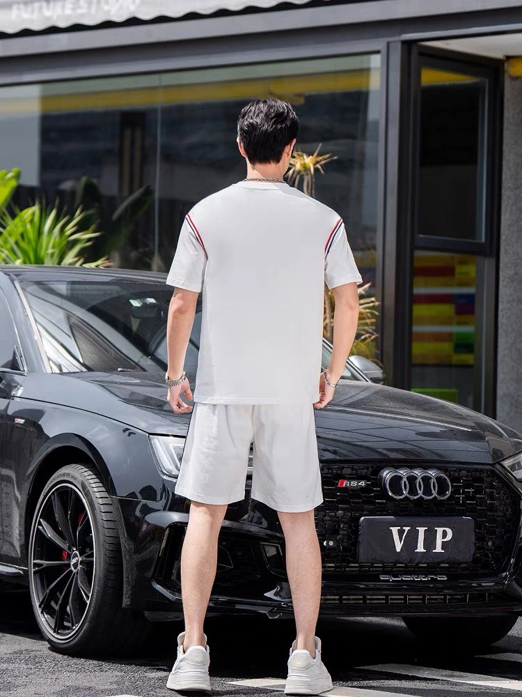 Resilient Moncler Short Suits 140132