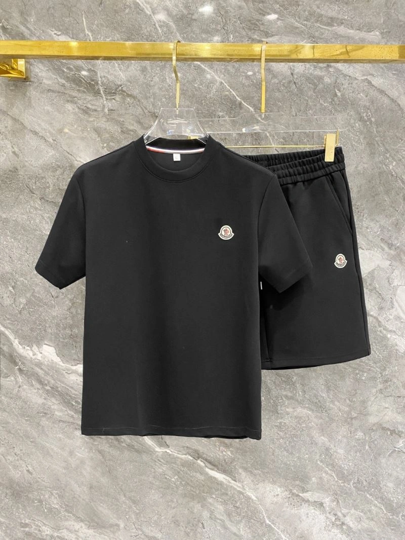 Moncler Short Suits Classic 140124