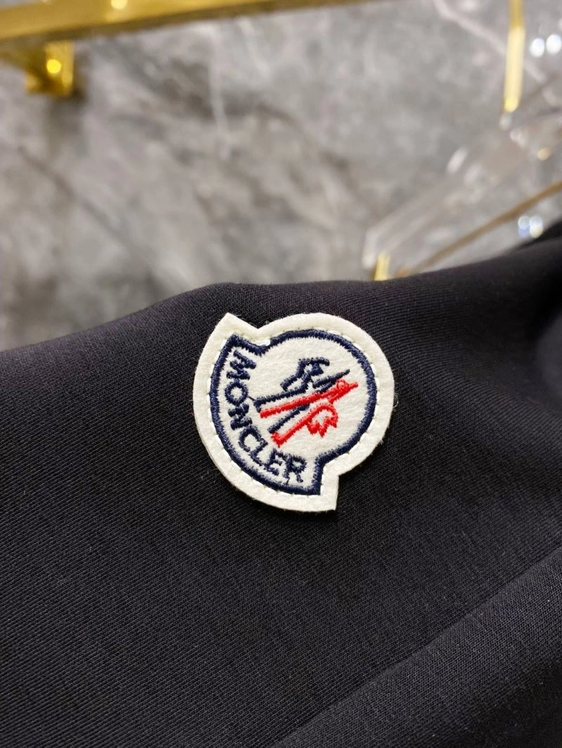 Moncler Short Suits Classic 140124