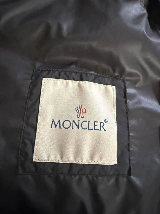 Moncler Sunscreen Jacket TechFriendly 143163