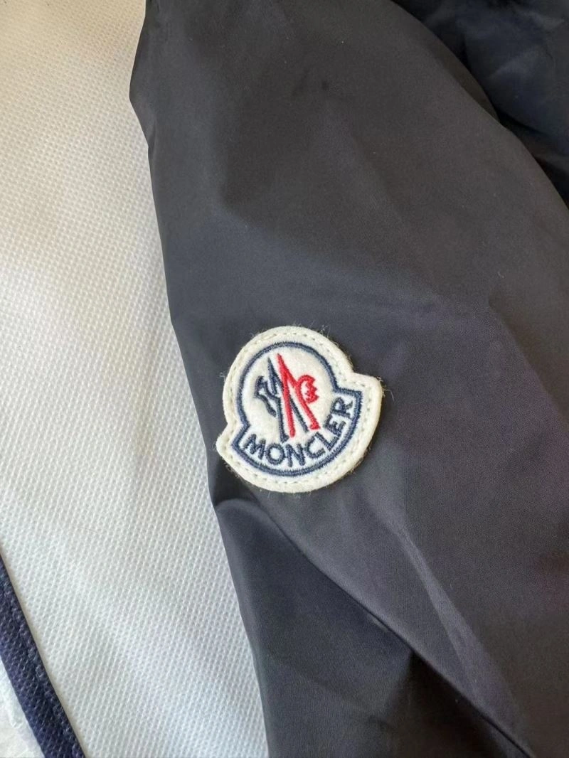 Moncler Sunscreen Jacket Breathable 143179