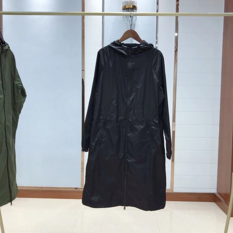 Moncler Sunscreen Jacket Stretchable 143165