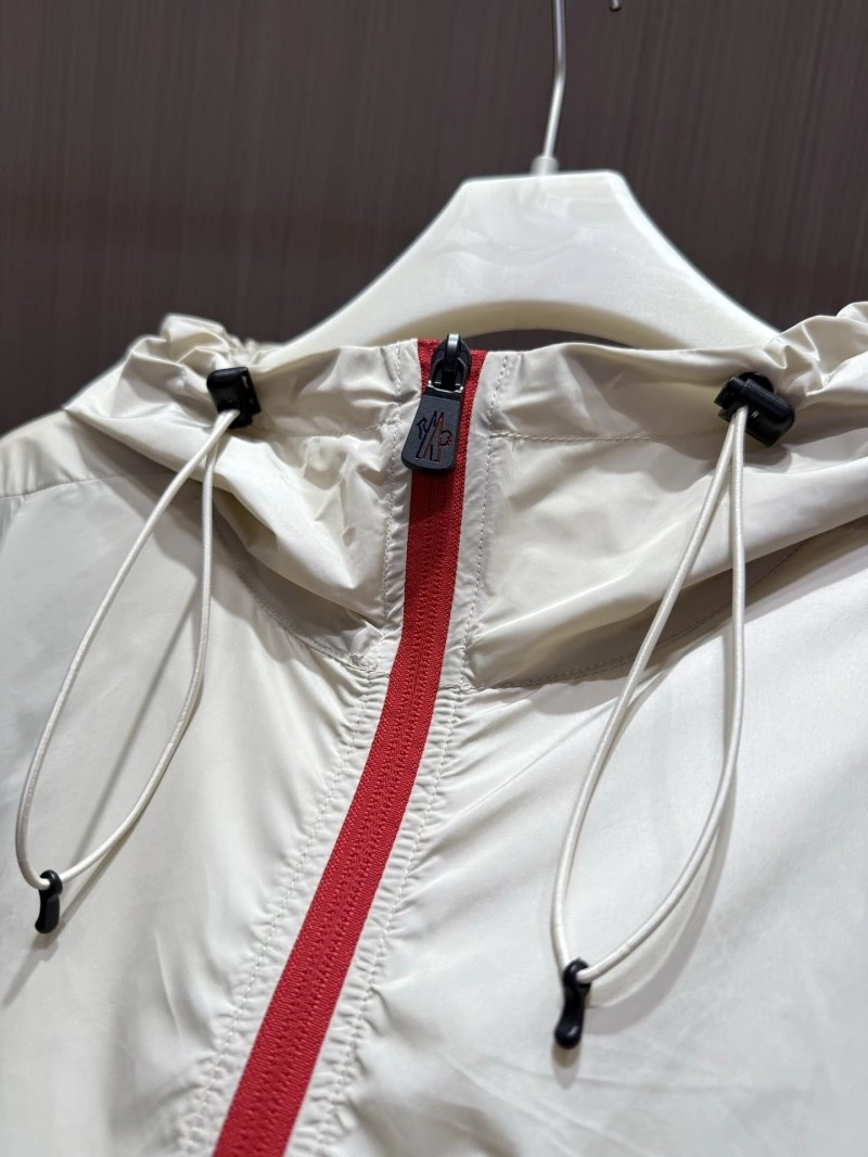 Compact Moncler Sunscreen Jacket 139713