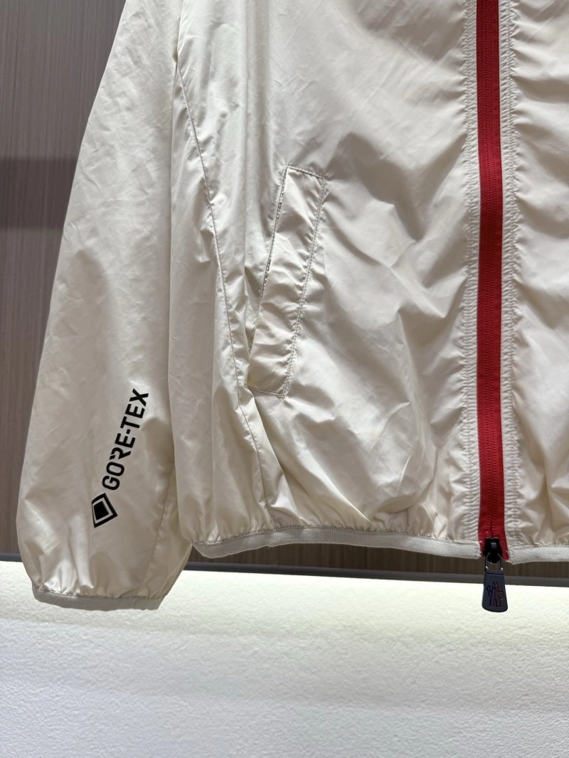 Compact Moncler Sunscreen Jacket 139713