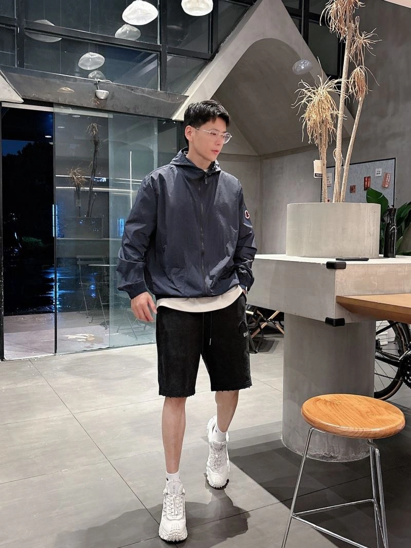 Moncler Sunscreen Jacket Snug 140123