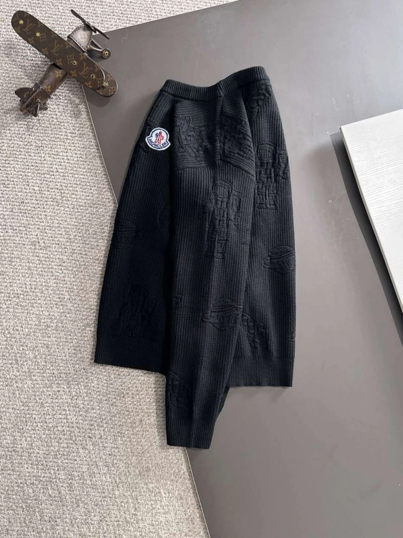 Moncler Sweaters Supportive 142734
