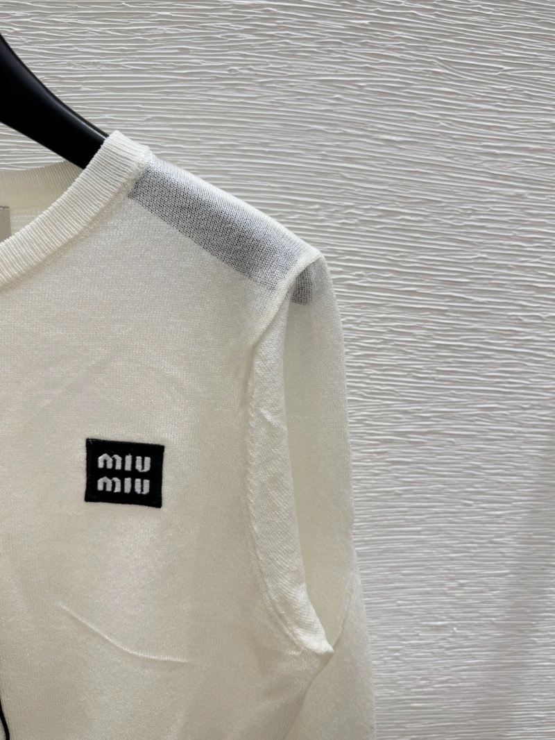 Resilient Moncler Sweaters 139589