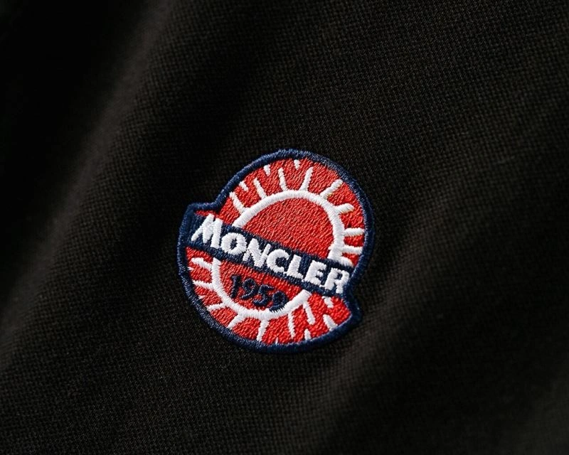 Moncler T-Shirts EasyCare 139921