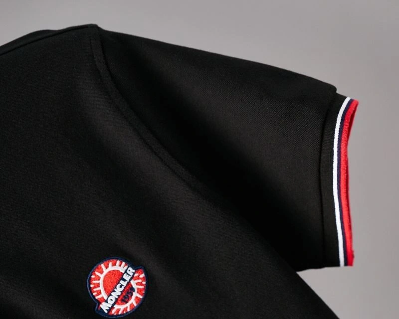 Moncler T-Shirts EasyCare 139921