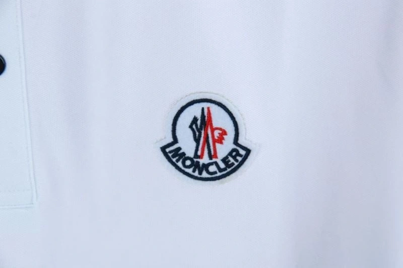 Classic Moncler T-Shirts 139922