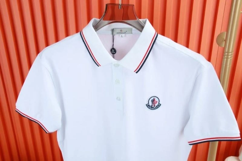 Supportive Moncler T-Shirts 139917