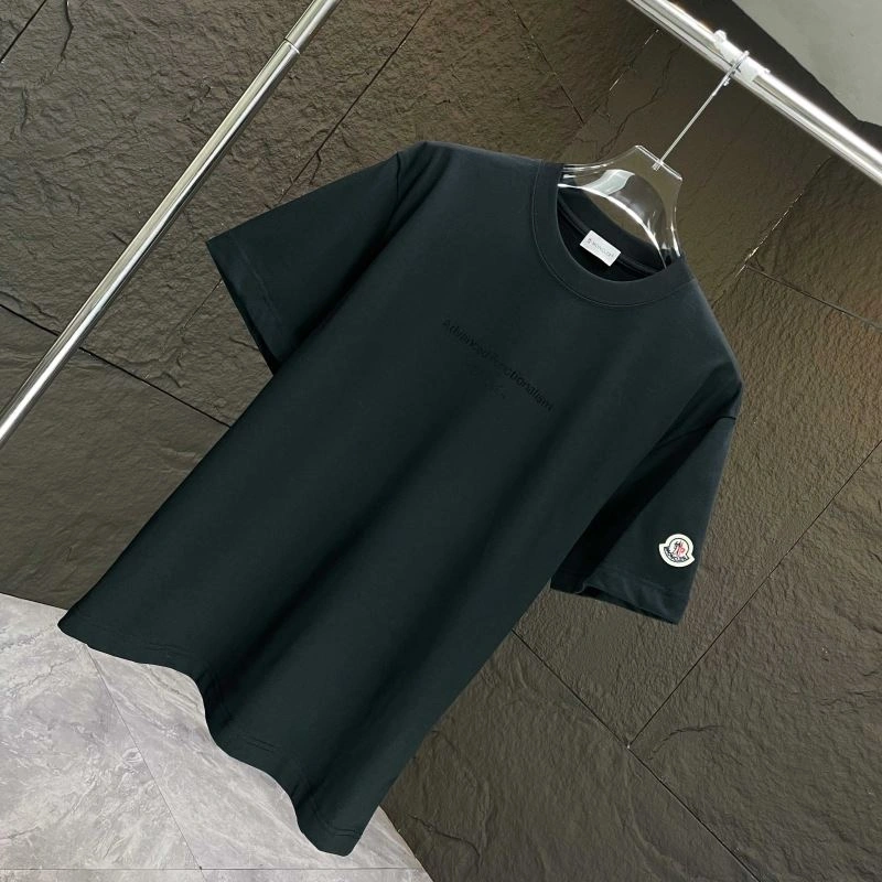 Moncler T-Shirts Packable 142878
