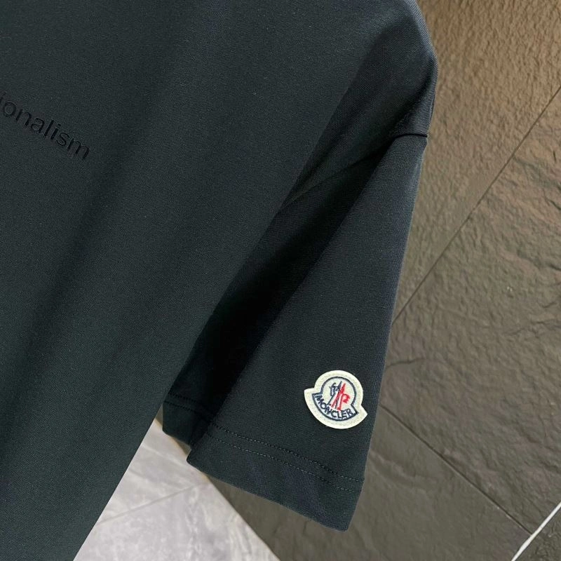 Moncler T-Shirts Packable 142878