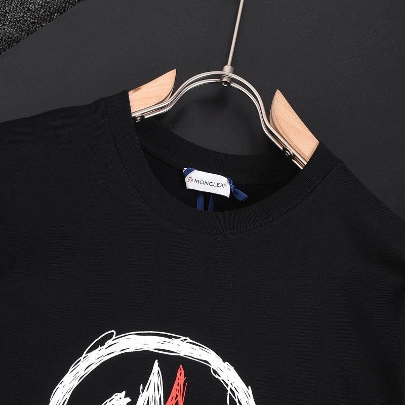 Moncler T-Shirts FashionForward 142882