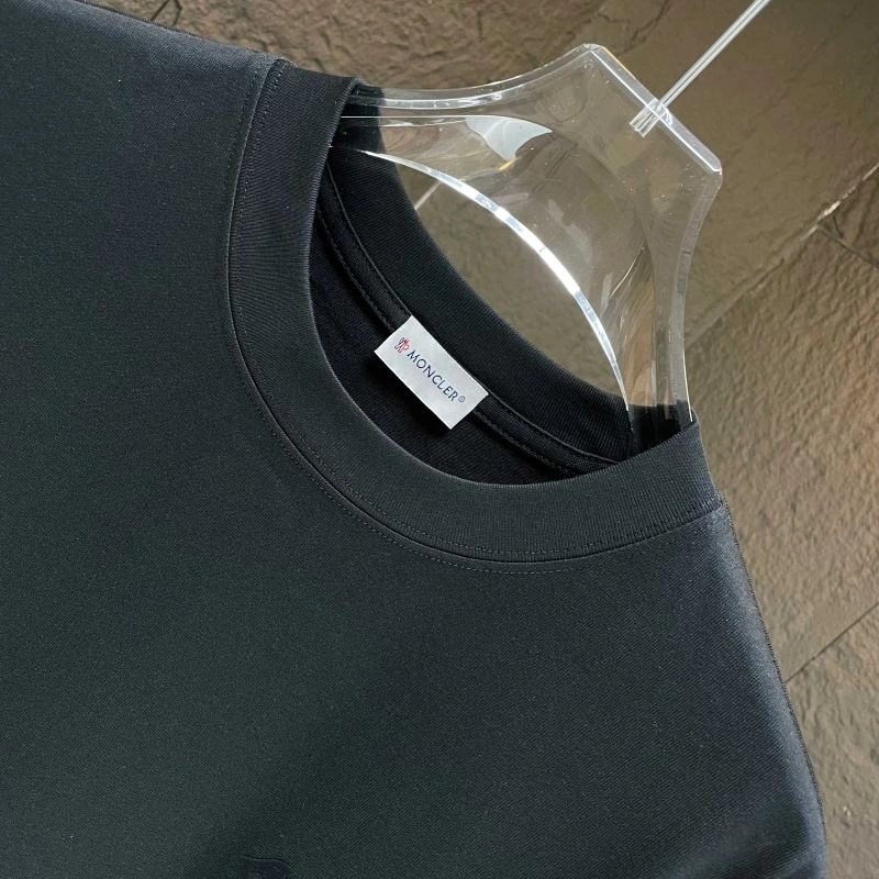 Efficient Moncler T-Shirts 142875