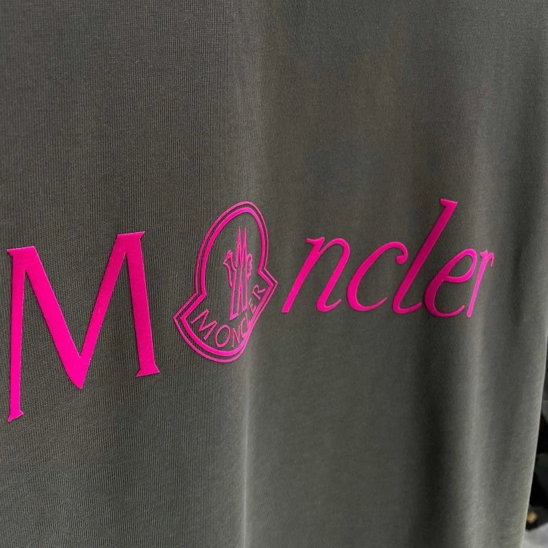 Moncler T-Shirts OnTrend 142850