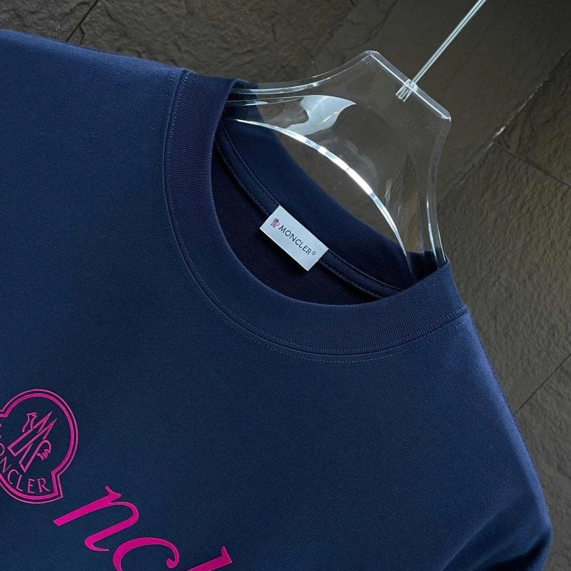 Moncler T-Shirts Lightweight 142853