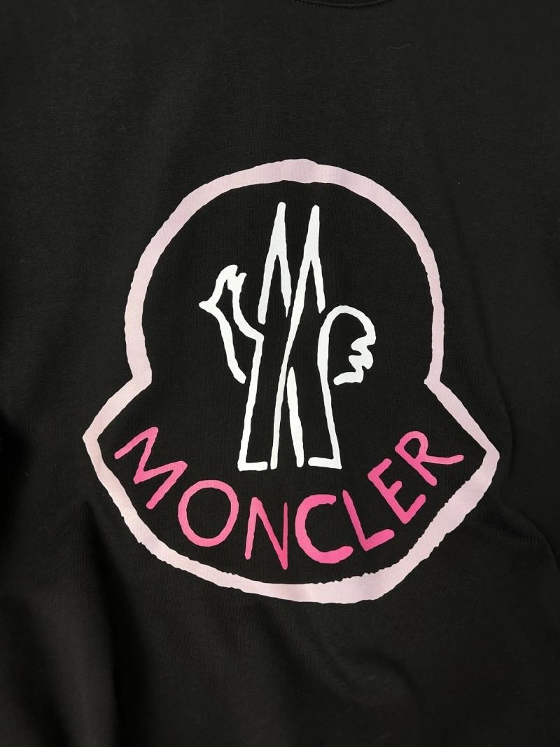 Moncler T-Shirts TechFriendly 142820