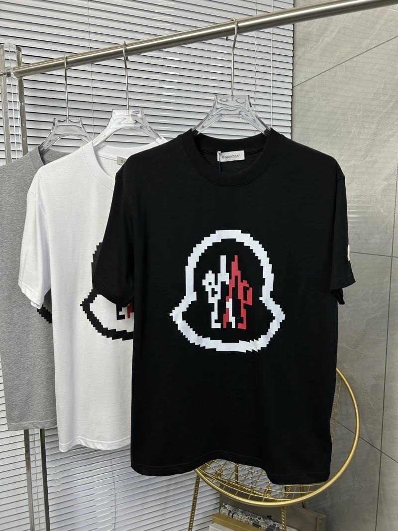 Minimalist Moncler T-Shirts 142826