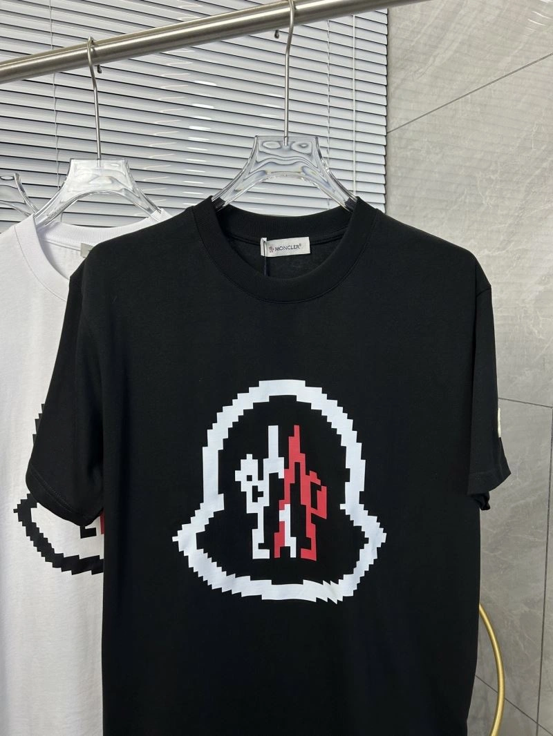 Minimalist Moncler T-Shirts 142826