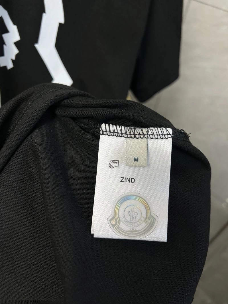 RelaxedFit Moncler T-Shirts 142824
