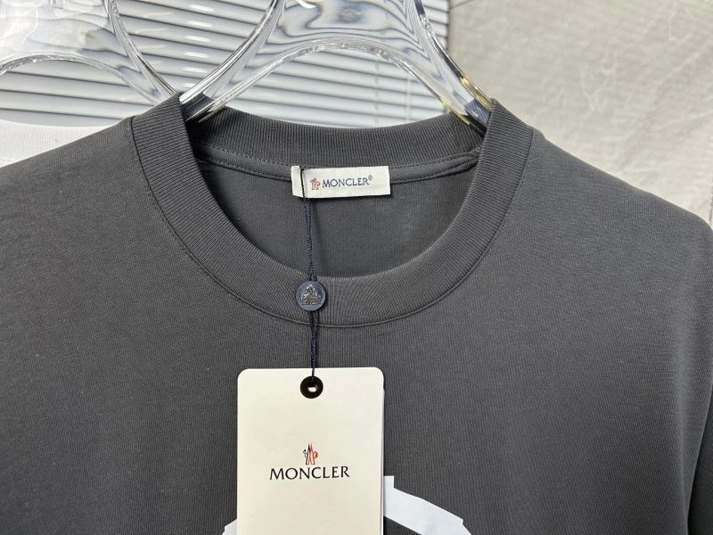 Refined Moncler T-Shirts 142822
