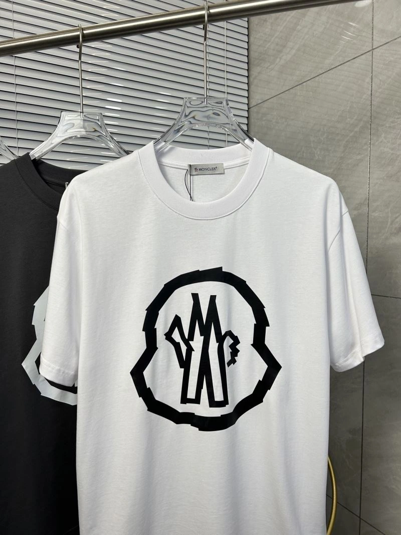 Compact Moncler T-Shirts 142816