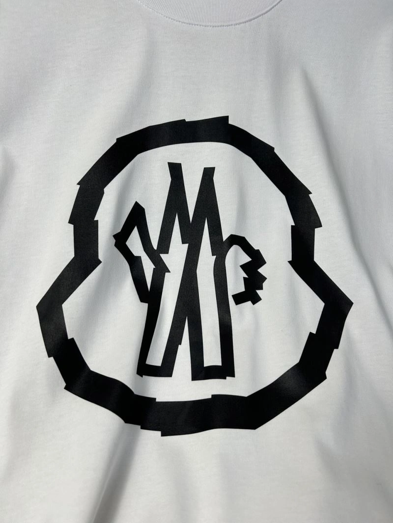 Compact Moncler T-Shirts 142816