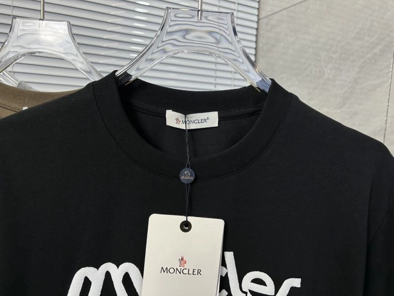 Moncler T-Shirts Unique 142841