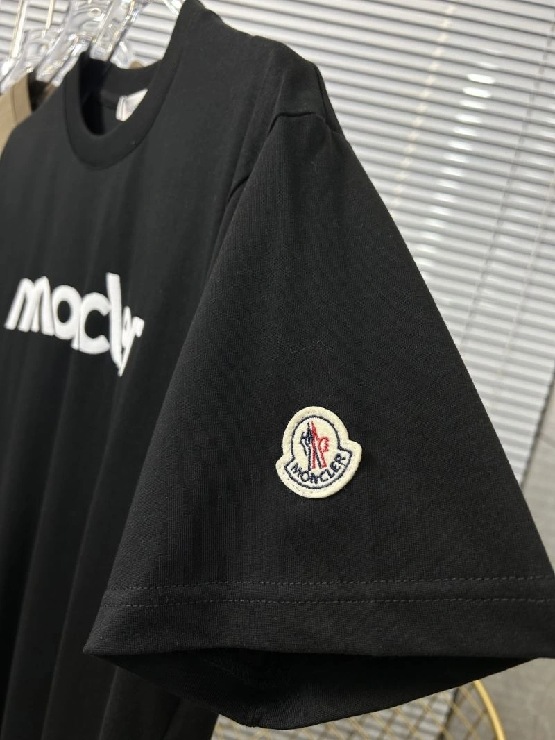 Moncler T-Shirts Unique 142841