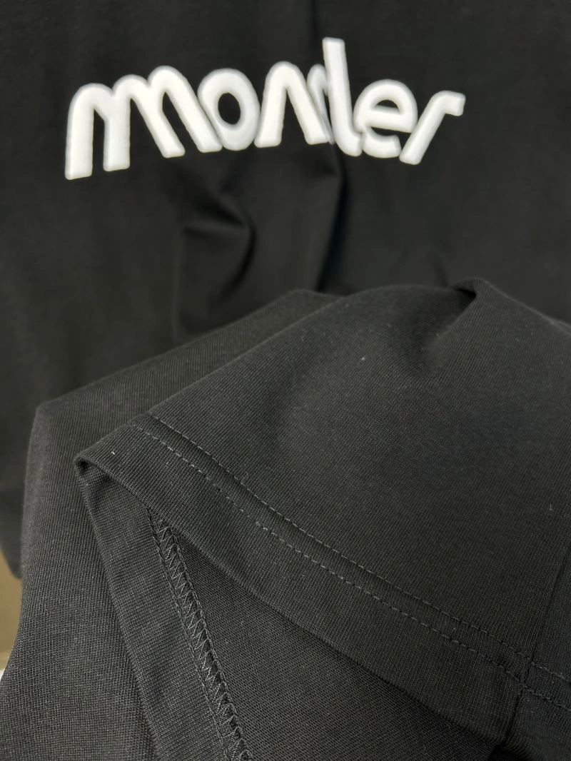 Moncler T-Shirts Unique 142841