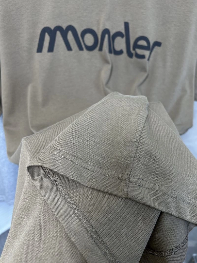 Moncler T-Shirts Stylish 142836
