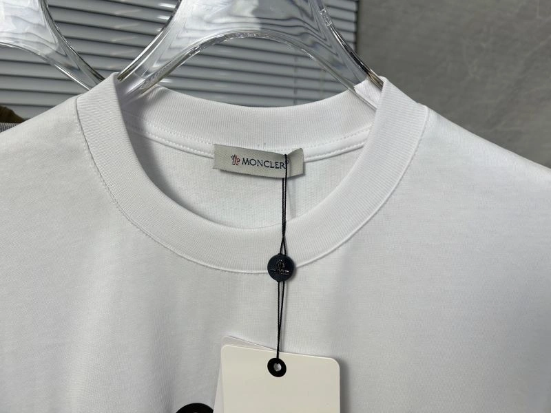 Moncler T-Shirts Neat 142813