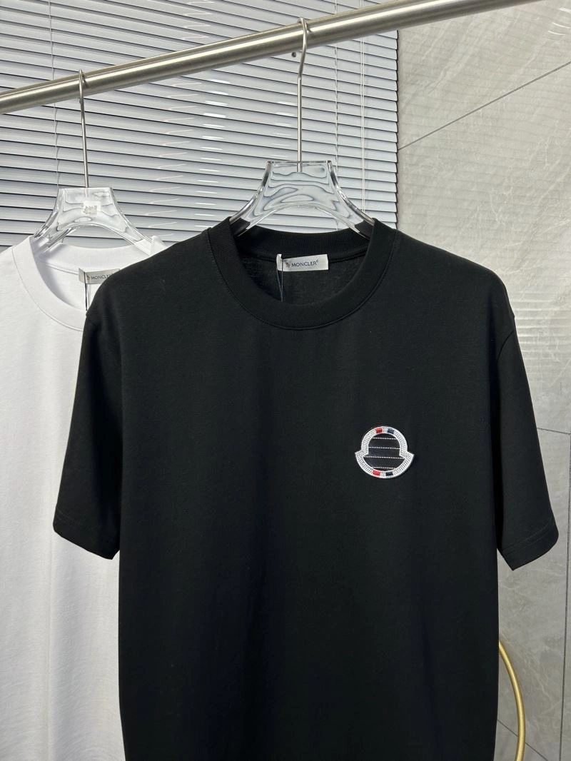 TechFriendly Moncler T-Shirts 142840
