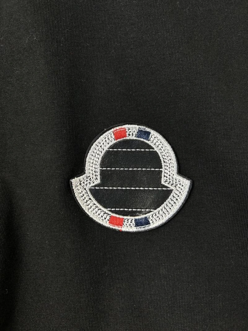 TechFriendly Moncler T-Shirts 142840