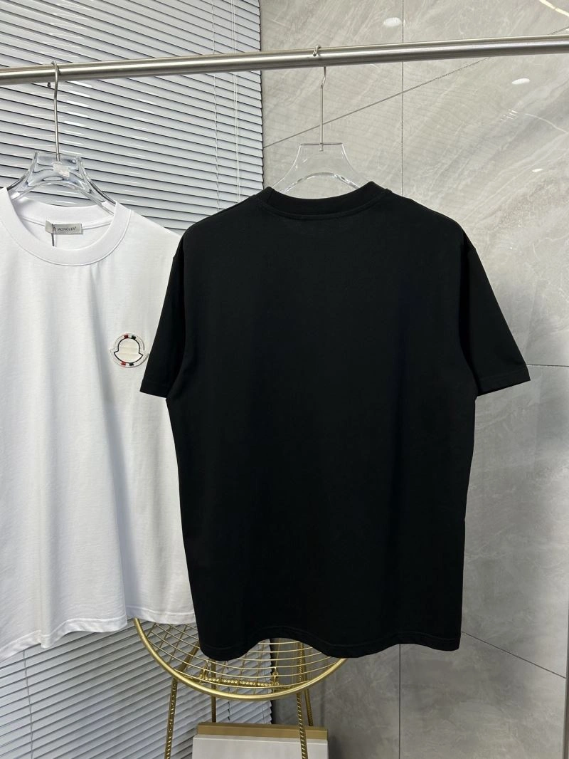 TechFriendly Moncler T-Shirts 142840