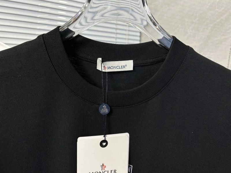 Moncler T-Shirts OdorResistant 142812
