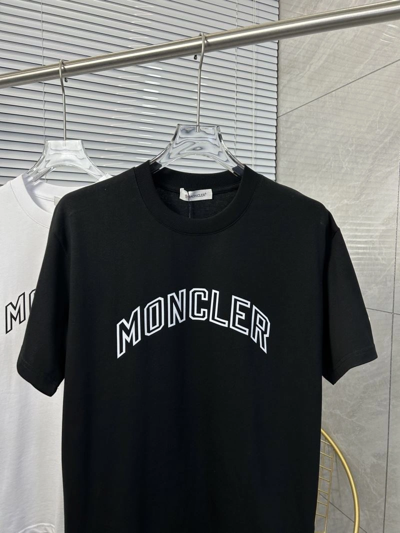 AllSeason Moncler T-Shirts 142837
