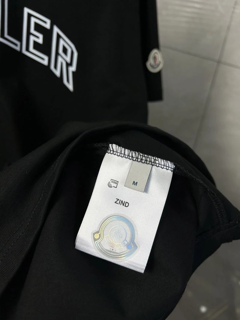AllSeason Moncler T-Shirts 142837