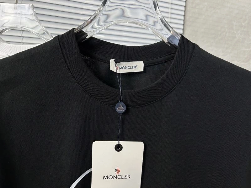 OdorResistant Moncler T-Shirts 142809