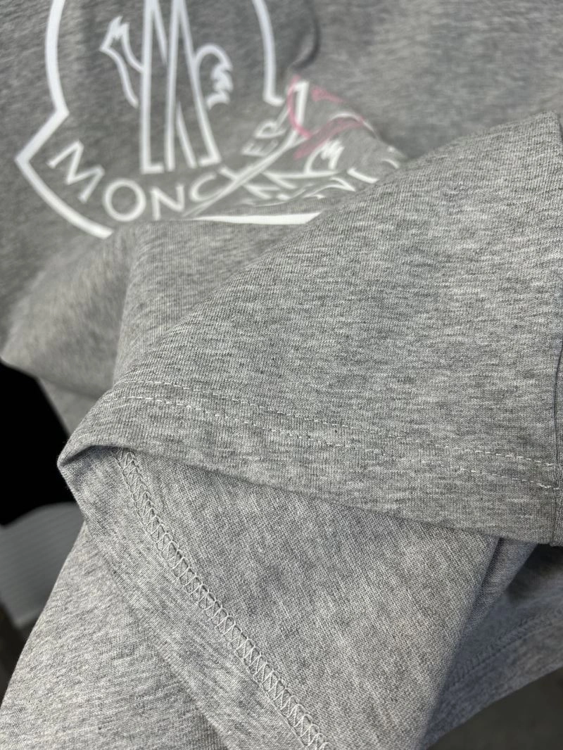 MoistureWicking Moncler T-Shirts 142807
