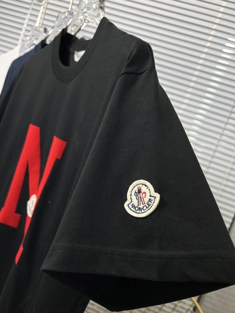 Stylish Moncler T-Shirts 142806