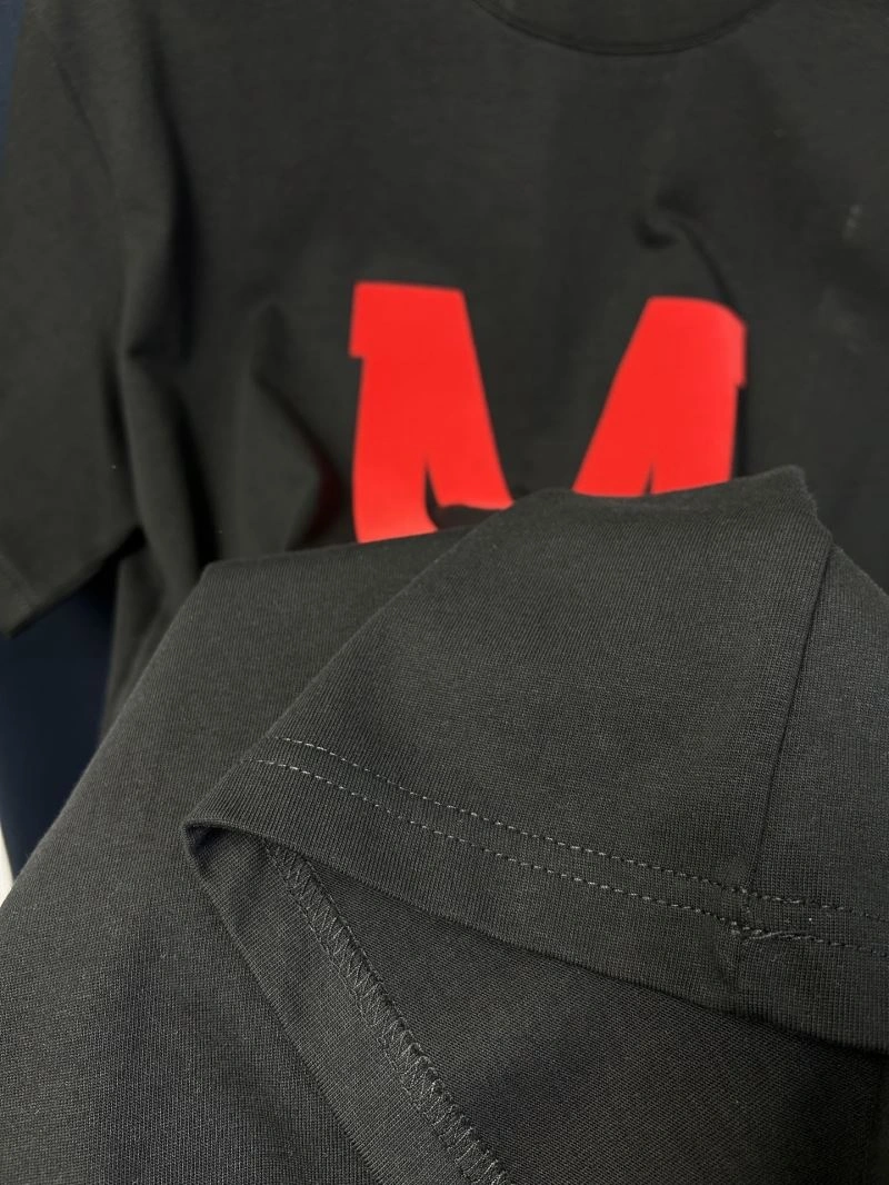 Stylish Moncler T-Shirts 142806