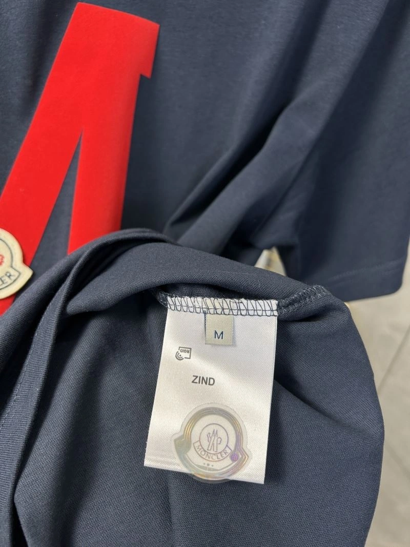 Moncler T-Shirts Sustainable 142805