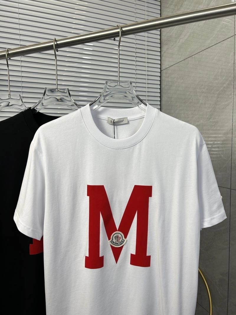 Moncler T-Shirts FashionForward 142804
