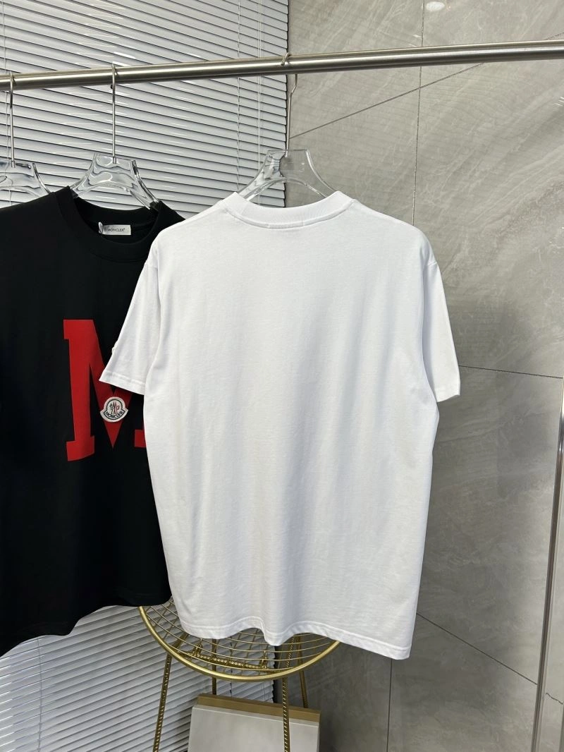 Moncler T-Shirts FashionForward 142804