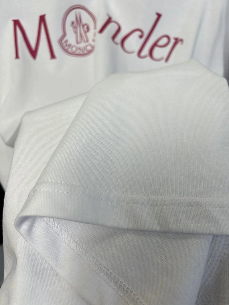 Moncler T-Shirts Contemporary 142800