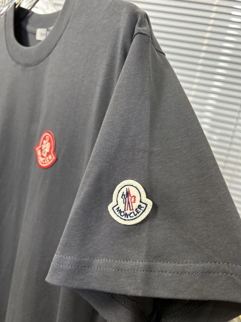 Moncler T-Shirts Sustainable 142789