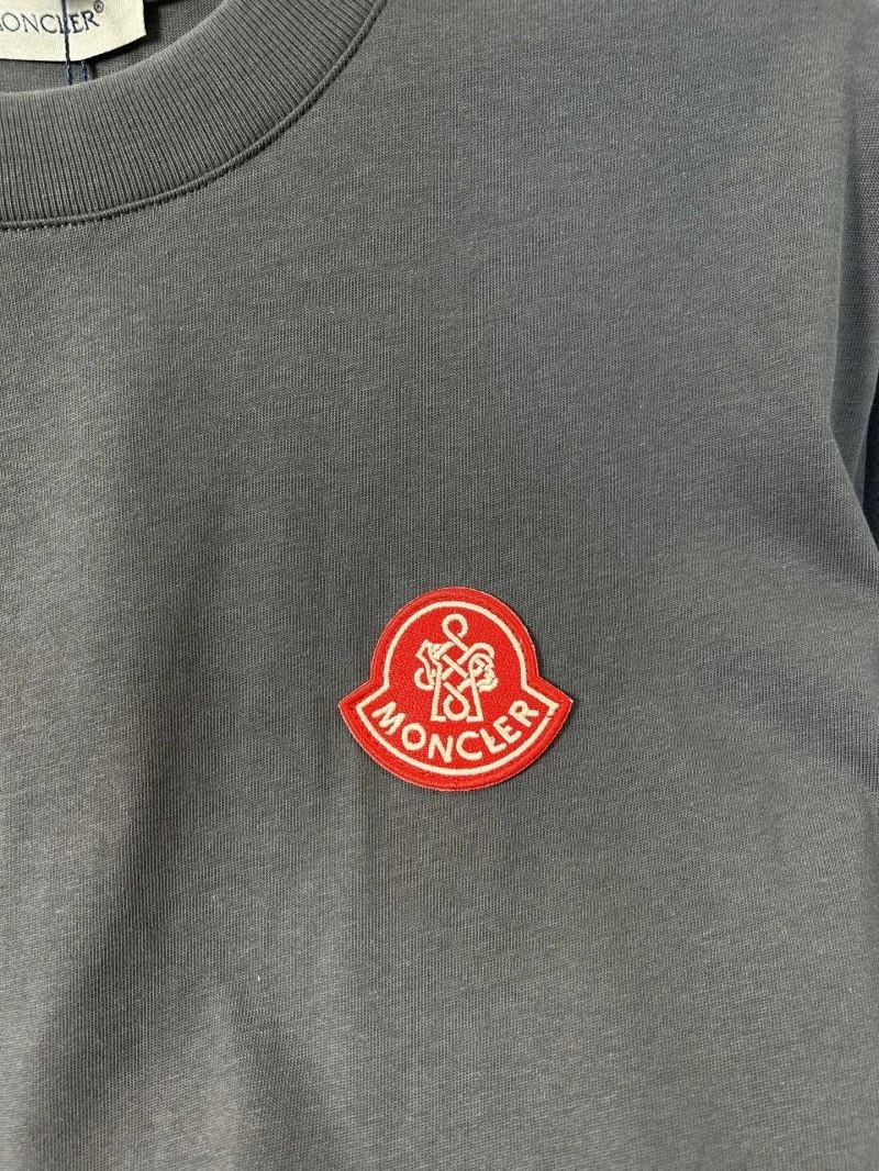 Moncler T-Shirts Sustainable 142789